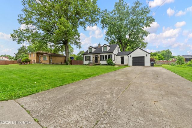 3215 Bridwell Dr, Louisville, KY 40216