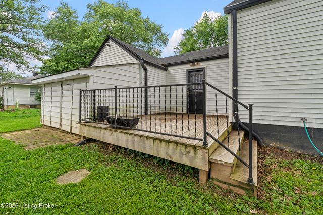 3215 Bridwell Dr, Louisville, KY 40216