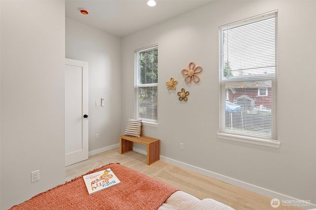 210 S Cambrian Avenue, Bremerton, WA 98312