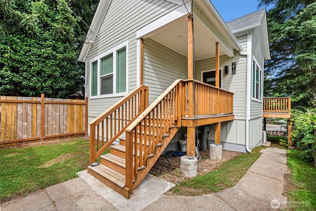 210 S Cambrian Avenue, Bremerton, WA 98312
