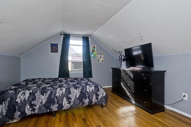 3 Fordham St, Springfield, MA 01104