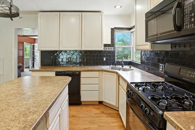 1734 N FRUITLAND DR, Ogden, UT 84414