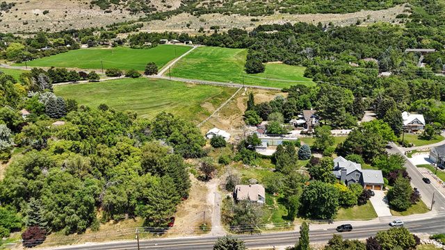 1734 N FRUITLAND DR, Ogden, UT 84414