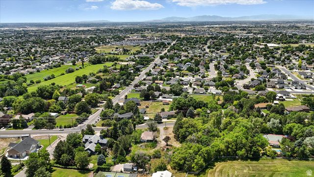 1734 N FRUITLAND DR, Ogden, UT 84414