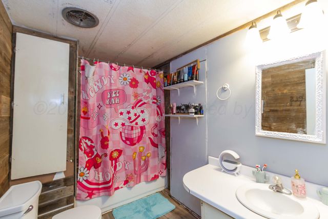 1001 W BOND Street, Pampa, TX 79065