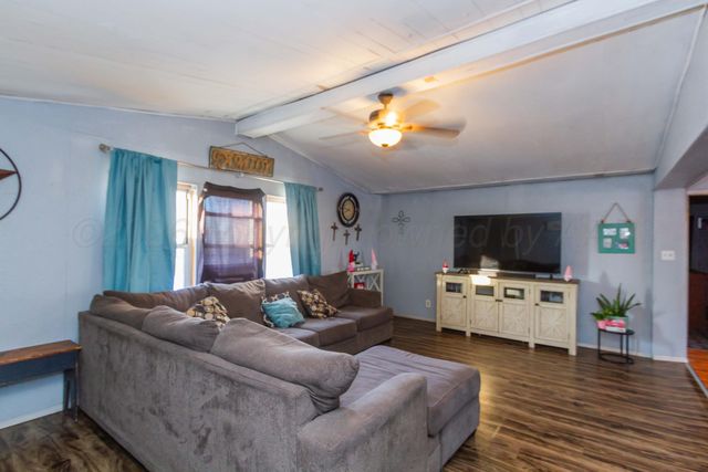 1001 W BOND Street, Pampa, TX 79065