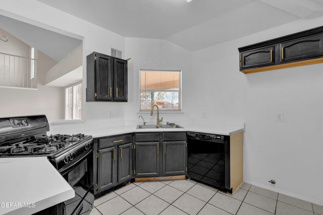 14016 Tuckey Lane, Horizon City, TX 79928