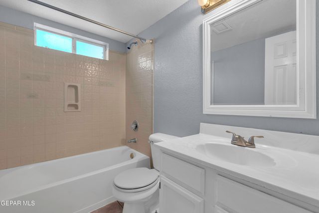 14016 Tuckey Lane, Horizon City, TX 79928