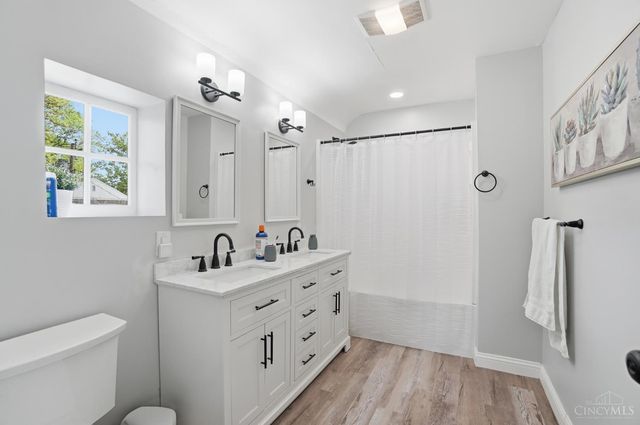 7338 Scottwood Avenue, Cincinnati, OH 45237