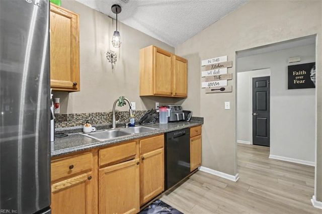 202 Millwheel CT, Suffolk, VA 23434
