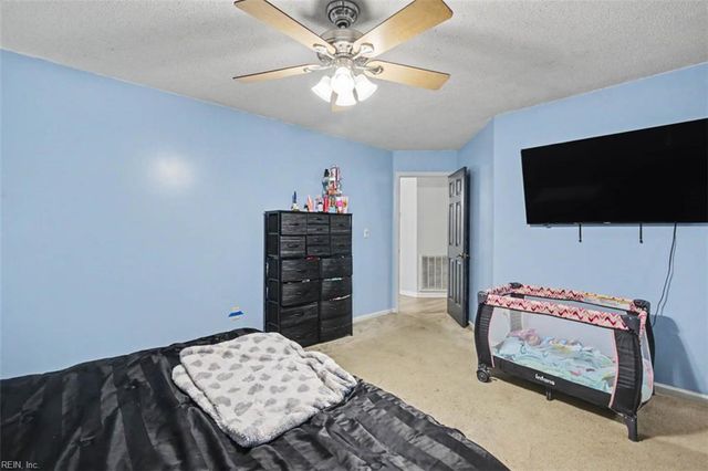 202 Millwheel CT, Suffolk, VA 23434