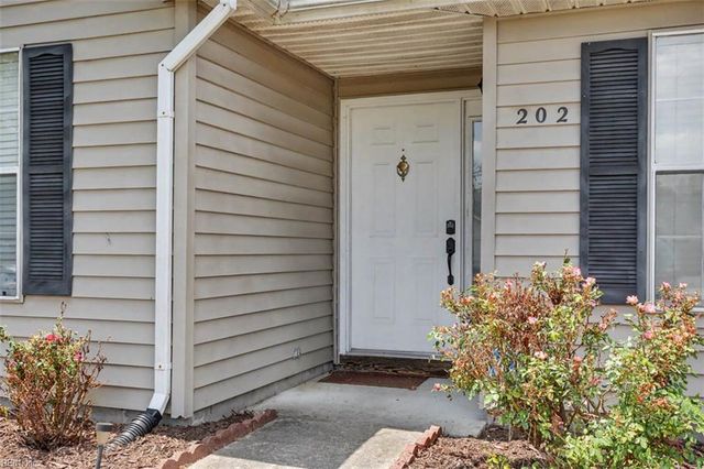 202 Millwheel CT, Suffolk, VA 23434