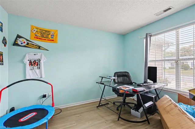 202 Millwheel CT, Suffolk, VA 23434