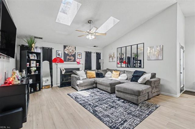 202 Millwheel CT, Suffolk, VA 23434