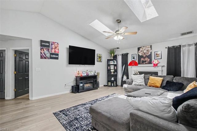 202 Millwheel CT, Suffolk, VA 23434
