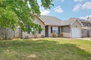 202 Millwheel CT, Suffolk, VA 23434
