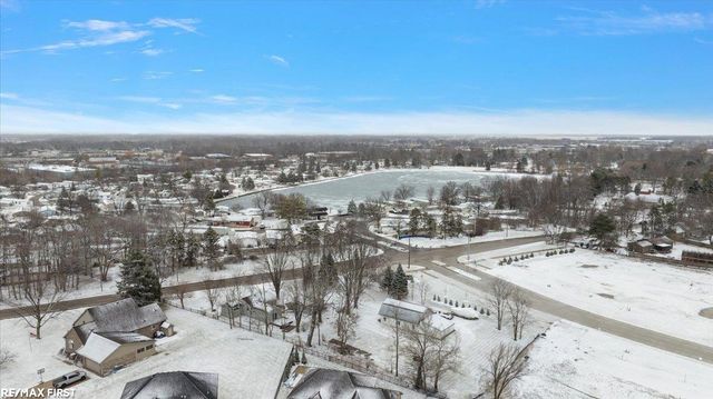 49939 Fairchild Road, Chesterfield, MI 48051