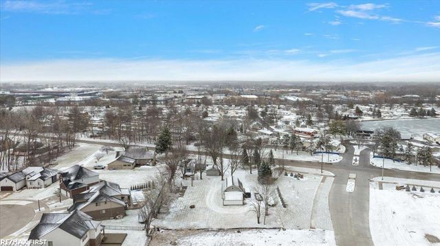 49939 Fairchild Road, Chesterfield, MI 48051