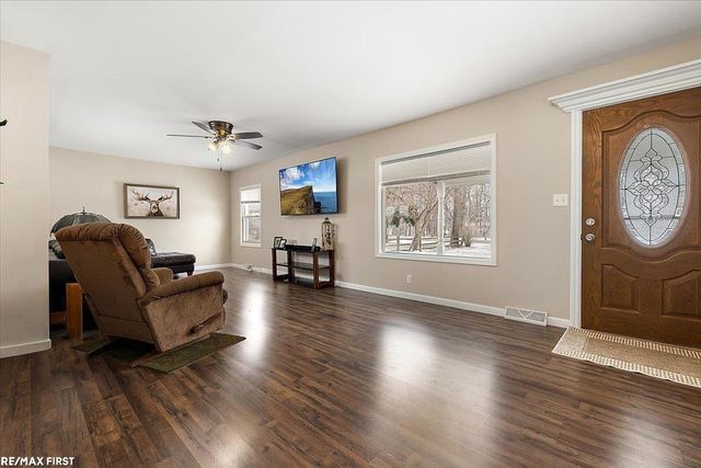 49939 Fairchild Road, Chesterfield, MI 48051