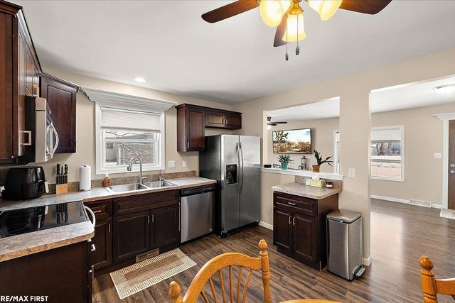 49939 Fairchild Road, Chesterfield, MI 48051