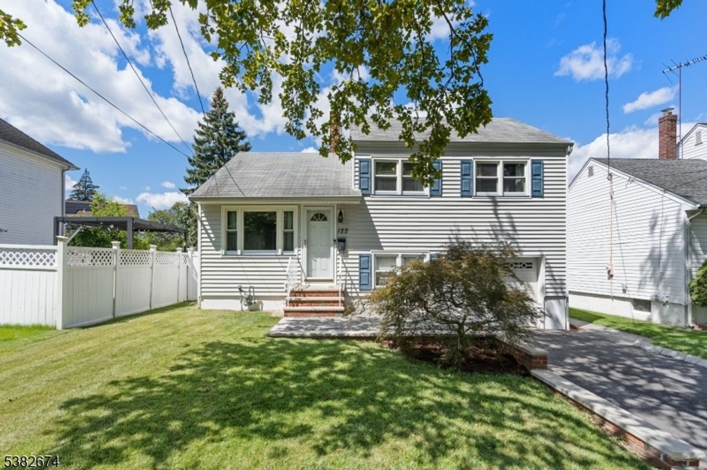 122 Berthold Ave, Rahway City, NJ 07065