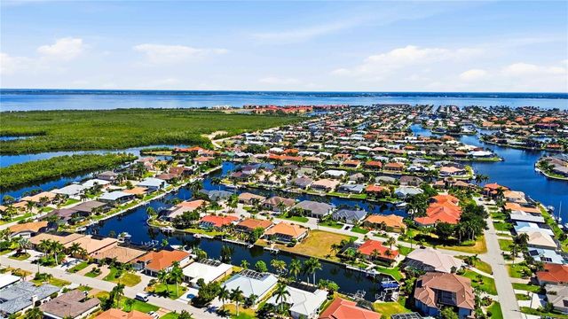 2719 MAYAGUANA COURT, Punta Gorda, FL 33950
