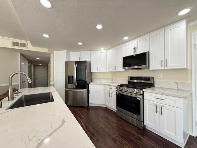 2540 Sawgrass St, El Cajon, CA 92019