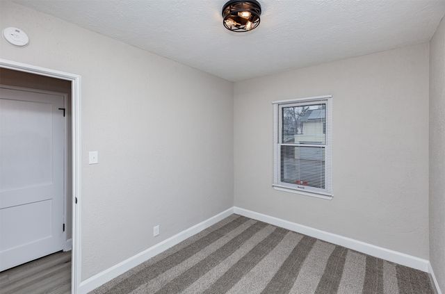 2721 Cornell Street, Des Moines, IA 50313