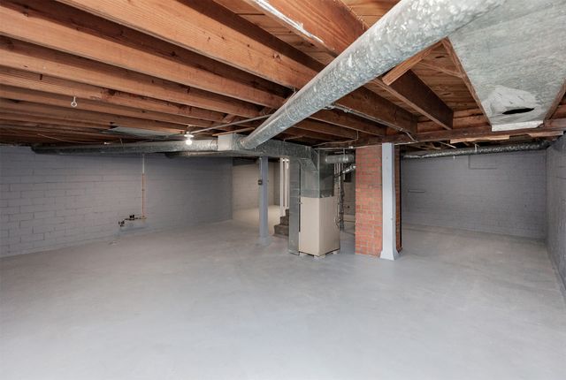 2721 Cornell Street, Des Moines, IA 50313