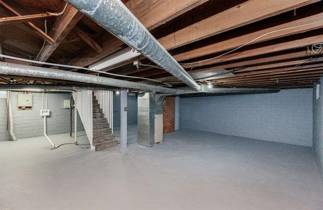 2721 Cornell Street, Des Moines, IA 50313