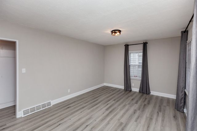 2721 Cornell Street, Des Moines, IA 50313