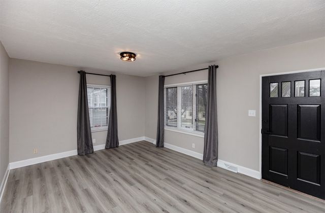 2721 Cornell Street, Des Moines, IA 50313