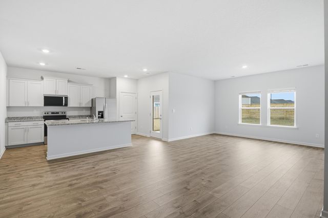 4206 SANDY HOLLOW LN S, Millington, TN 38053