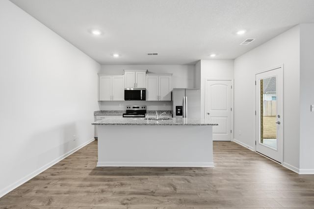 4206 SANDY HOLLOW LN S, Millington, TN 38053