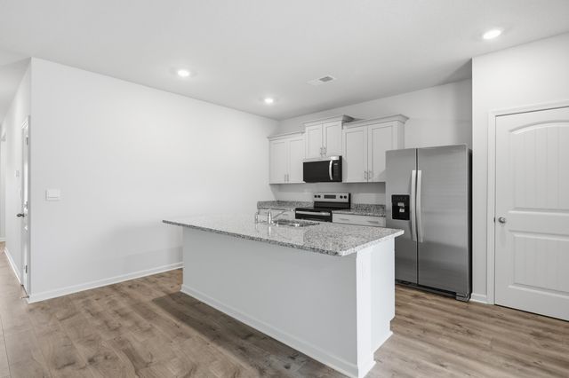 4206 SANDY HOLLOW LN S, Millington, TN 38053