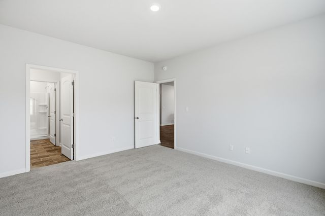 4206 SANDY HOLLOW LN S, Millington, TN 38053