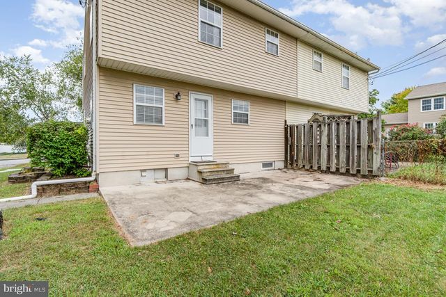 1895 ESTHER DR, Carlisle, PA 17013