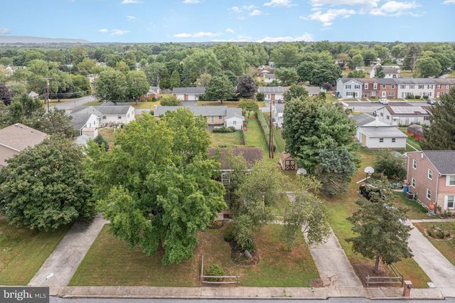 1895 ESTHER DR, Carlisle, PA 17013
