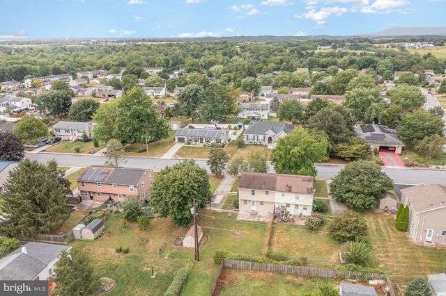 1895 ESTHER DR, Carlisle, PA 17013