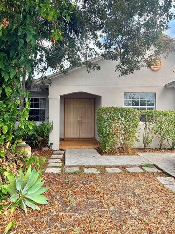 17991 SW 136th Ave, Miami, FL 33177