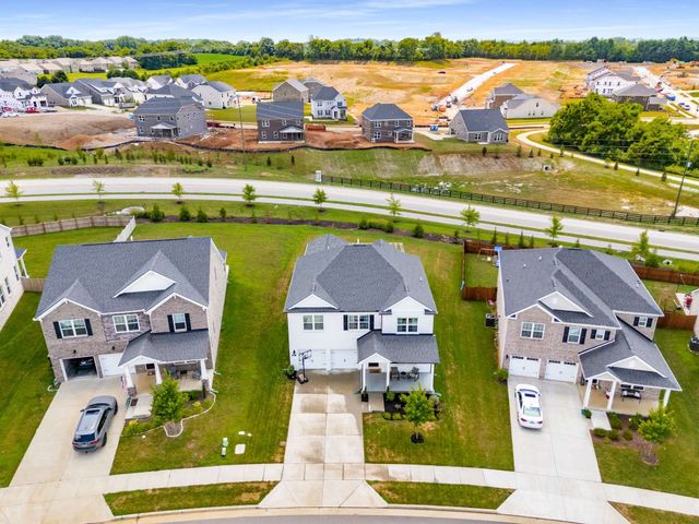 807 Cawthorn Ln, Mount Juliet, TN 37122