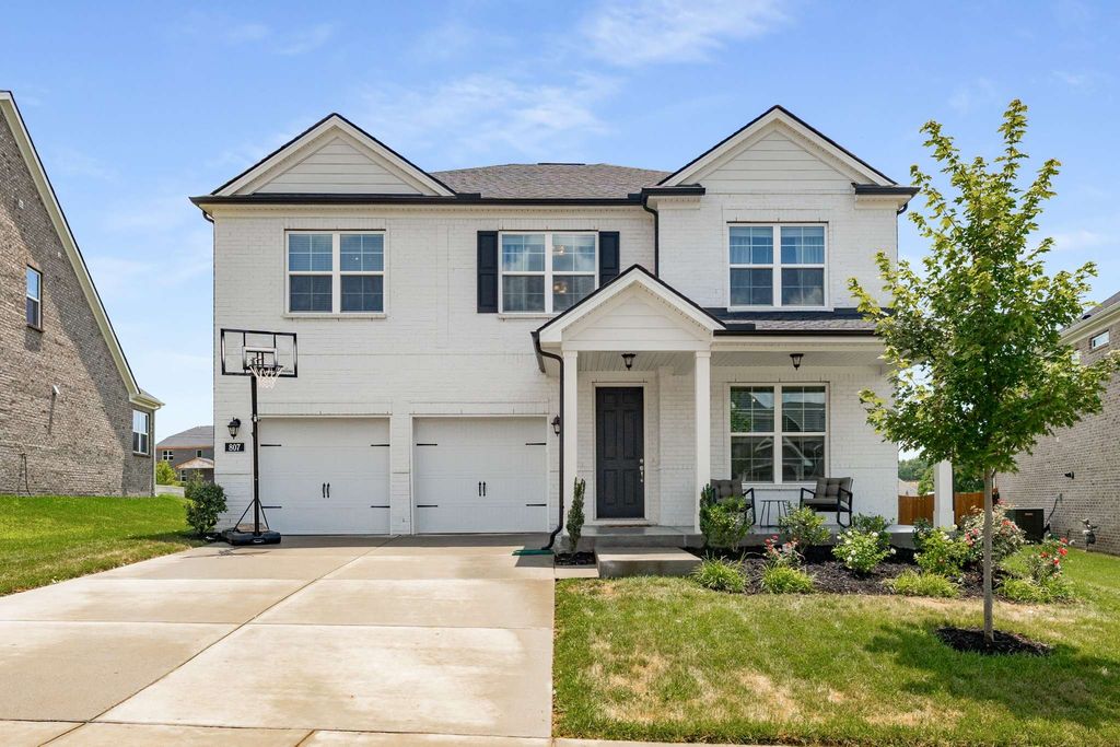 807 Cawthorn Ln, Mount Juliet, TN 37122