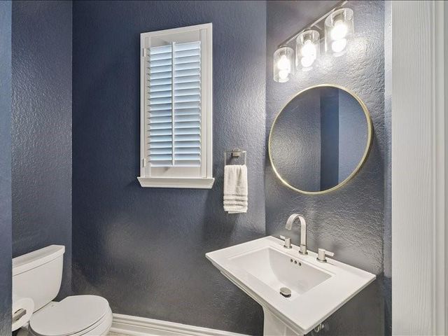 15415 Rocky Oak Court, Houston, TX 77059