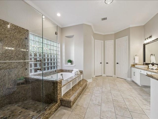 15415 Rocky Oak Court, Houston, TX 77059