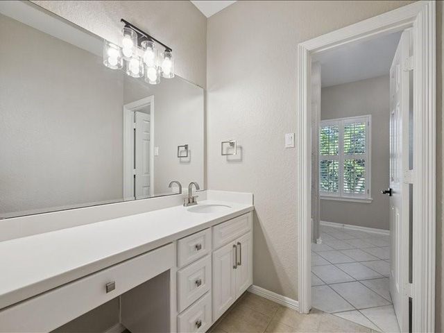 15415 Rocky Oak Court, Houston, TX 77059