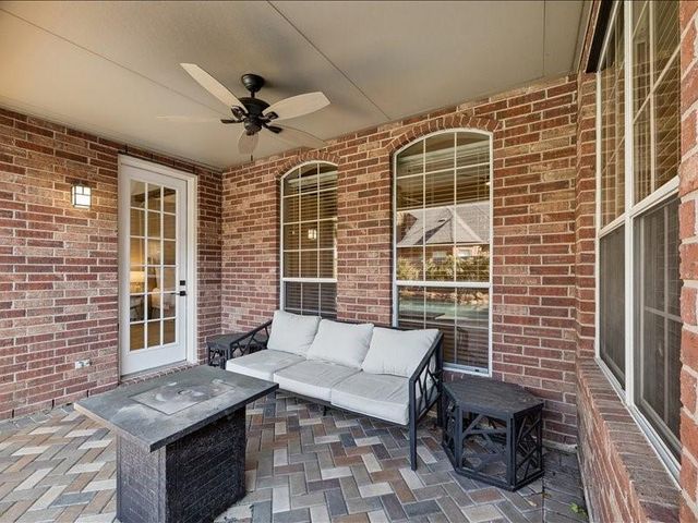 15415 Rocky Oak Court, Houston, TX 77059