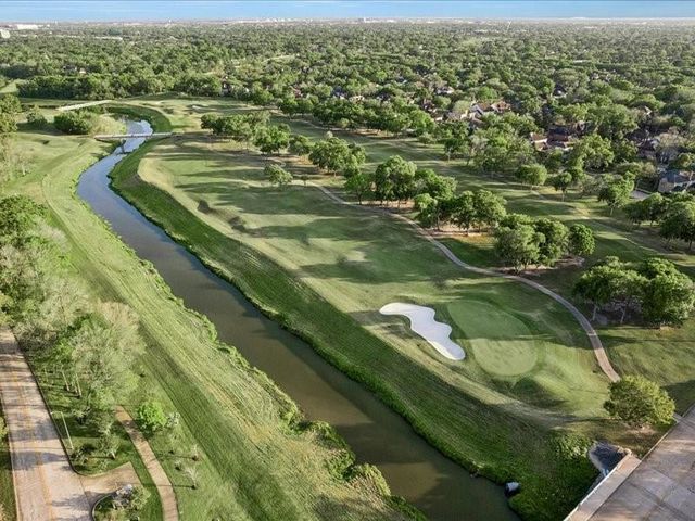 15415 Rocky Oak Court, Houston, TX 77059