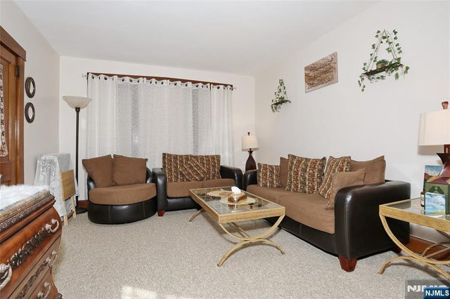 5 13th Street, Hawthorne, NJ 07506