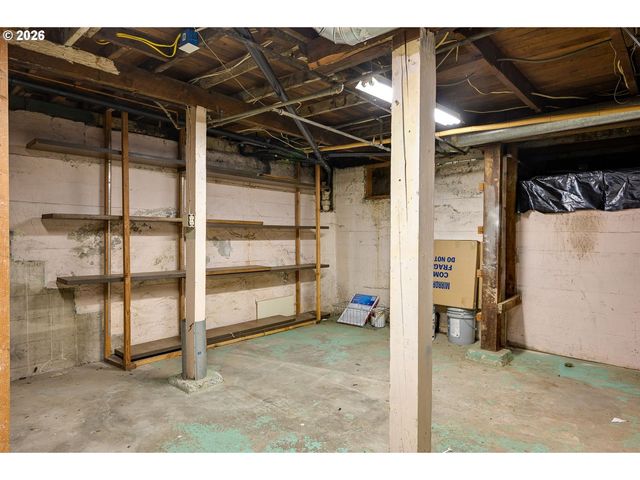 6700 N BOSTON Ave, Portland, OR 97217