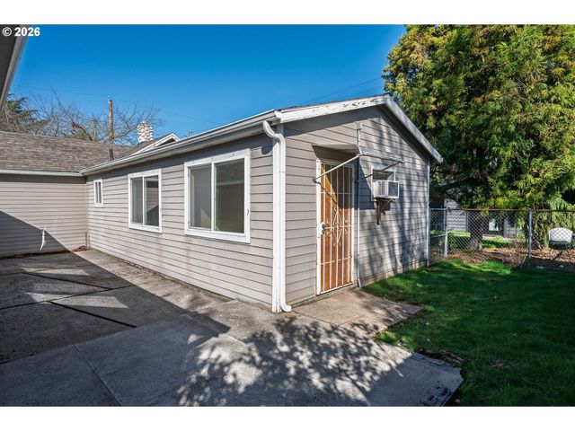 6700 N BOSTON Ave, Portland, OR 97217
